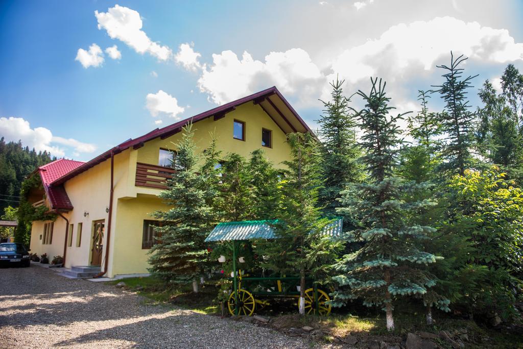 Hotel Casa Andreea Sucevita Exterior foto