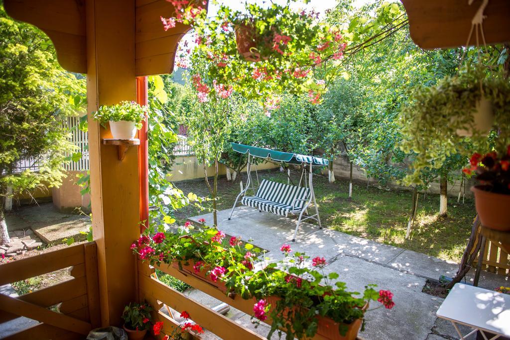 Hotel Casa Andreea Sucevita Exterior foto